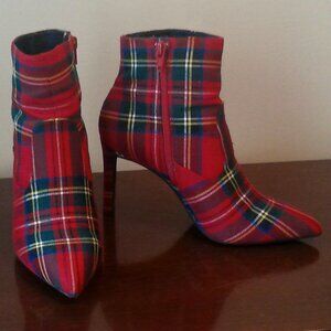 Gianni Bini Annina Three Red Multi Booties